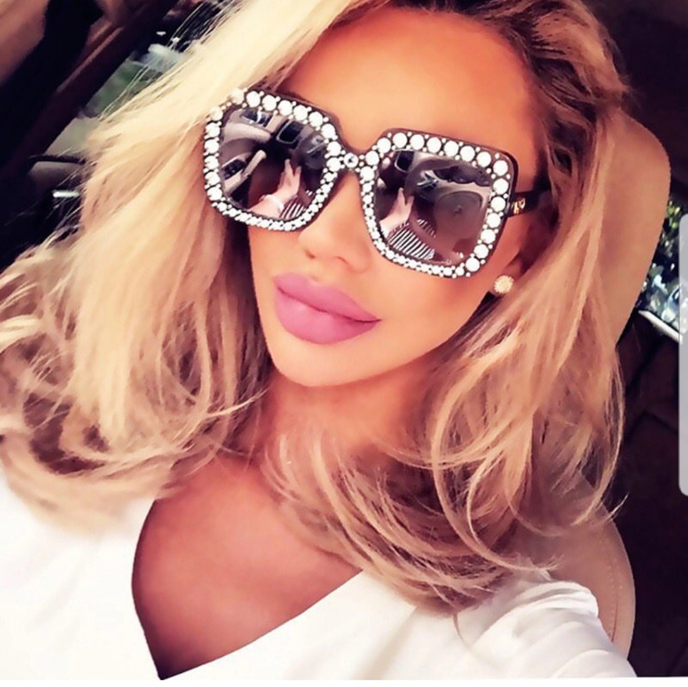Large Diamond Frame Bling Sunglasses